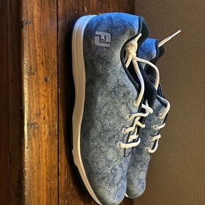 Footjoy ladies leisure gold shoes. Size 10. Style 92905. NWT